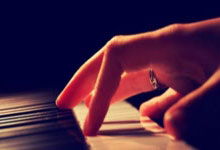 怎么开户买8字头的股票:最新股票选股软件app-美联储明晨或继续“按兵不动” 特朗普急催的降息何时到来？